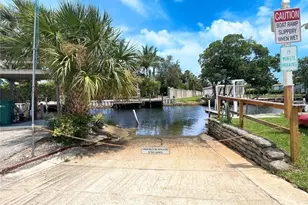 173 Redwood Ln, Naples, FL 34114 - Photo 19