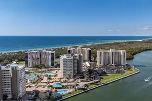 21 Bluebill Ave, Naples, FL 34108 - Photo 3