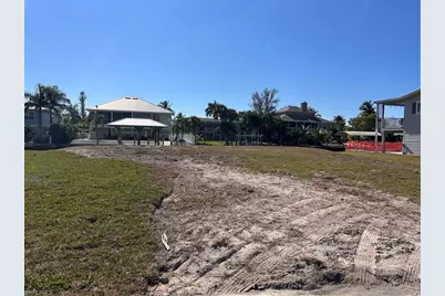 14 Pepita St, Fort Myers Beach, FL 33931 - Photo 3