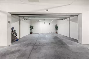 20061 Sanibel View Cir, Fort Myers, FL 33908 - Photo 19