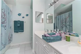 348 Carinosa Ct, Naples, FL 34110 - Photo 9