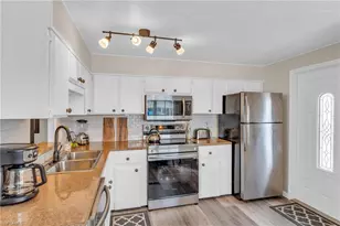 132 Nicklaus Blvd, North Fort Myers, FL 33903 - Photo 7