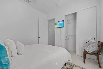 2499 Pine St, Naples, FL 34112 - Photo 15