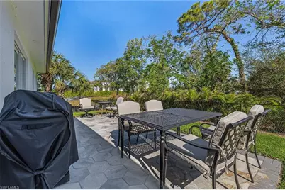 2499 Pine St, Naples, FL 34112 - Photo 17