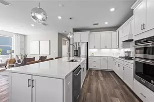 24910 Surf Hvn Ln, Bonita Springs, FL 34135 - Photo 5