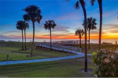 4551 Gulf Shore Blvd N #405, Naples, FL 34103 - Photo 31