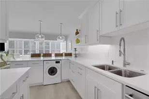 2100 Gulf Shore Blvd N, Naples, FL 34102 - Photo 15