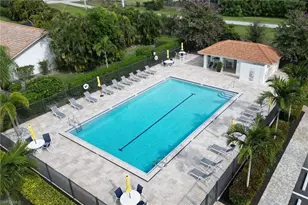 1025 Foxfire Ln, Naples, FL 34104 - Photo 43