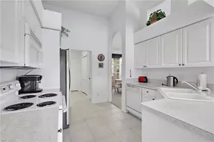 1450 Vintage Ln, Naples, FL 34104 - Photo 15