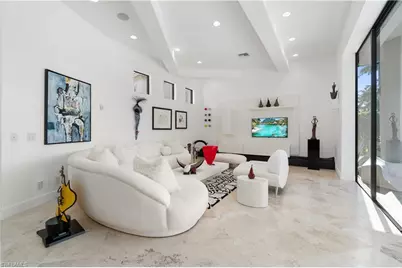 570 Portsmouth Ct, Naples, FL 34110 - Photo 7