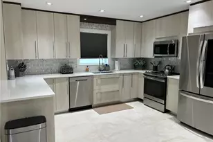 648 100th Ave N, Naples, FL 34108 - Photo 7