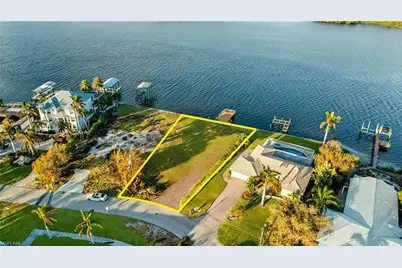 5630 Williams Dr, Fort Myers Beach, FL 33931 - Photo 1