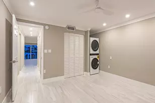 2500 Gulf Shore Blvd N, Naples, FL 34103 - Photo 15