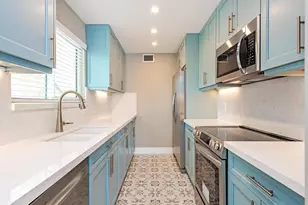 2500 Gulf Shore Blvd N, Naples, FL 34103 - Photo 5