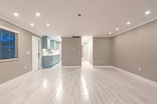 2500 Gulf Shore Blvd N, Naples, FL 34103 - Photo 17