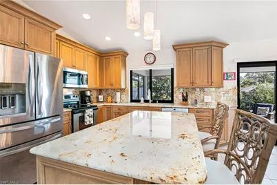 27284 Barbarosa St, Bonita Springs, FL 34135 - Photo 9