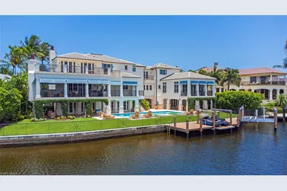 2001 4th St S, Naples, FL 34102 - Photo 17