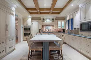 2001 4th St S, Naples, FL 34102 - Photo 5