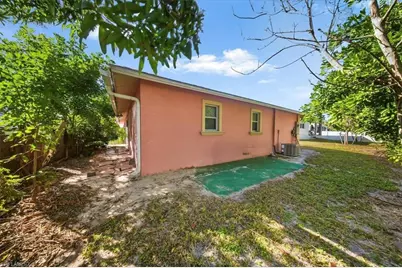 4438 Pine Lake Rd, Bonita Springs, FL 34134 - Photo 23