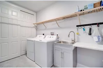 4734 Stratford Ct #1702, Naples, FL 34105 - Photo 15