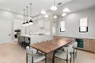 2036 Cambridge Pk Dr, Naples, FL 34109 - Photo 9