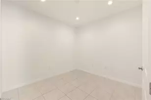 26115 Palace Ln, Bonita Springs, FL 34135 - Photo 17