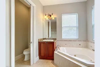 2840 Coco Lakes Dr, Naples, FL 34105 - Photo 37