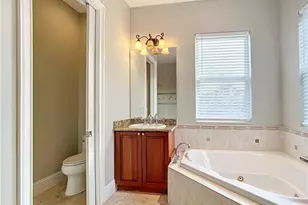 2840 Coco Lakes Dr, Naples, FL 34105 - Photo 37