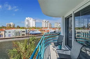 205 Park Shore Dr, Naples, FL 34103 - Photo 11