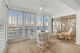 205 Park Shore Dr, Naples, FL 34103 - Photo 9