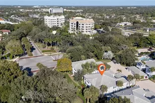 7087 Barrington Cir, Naples, FL 34108 - Photo 35