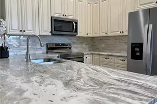 6765 Huntington Lakes Cir, Naples, FL 34119 - Photo 3