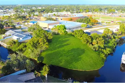 941 Iris Dr, North Fort Myers, FL 33903 - Photo 33