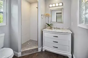 18 Lanai Cir, Naples, FL 34112 - Photo 9