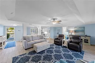 105 Penny Ln, Naples, FL 34112 - Photo 17