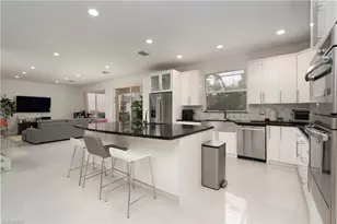 8271 Laurel Lakes Way, Naples, FL 34119 - Photo 7