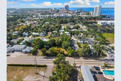 1526 Park Ave, Fort Myers, FL 33901 - Photo 9