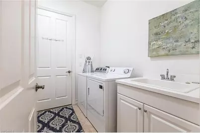 7863 Valencia Ct, Naples, FL 34113 - Photo 35