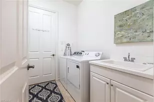 7863 Valencia Ct, Naples, FL 34113 - Photo 35