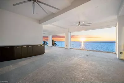 26 2nd Ave S, Naples, FL 34102 - Photo 9