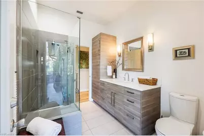 11481 Kestrel Ct, Naples, FL 34119 - Photo 19