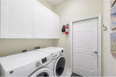 11481 Kestrel Ct, Naples, FL 34119 - Photo 23