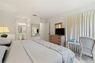 6865 San Marino Dr, Naples, FL 34108 - Photo 17