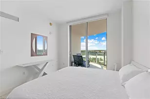 3000 Oasis Grand Blvd, Fort Myers, FL 33916 - Photo 11