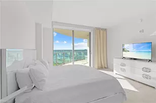 3000 Oasis Grand Blvd, Fort Myers, FL 33916 - Photo 9