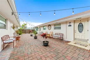 668 97th Ave N, Naples, FL 34108 - Photo 17