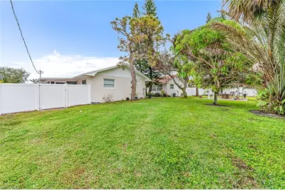 668 97th Ave N, Naples, FL 34108 - Photo 45