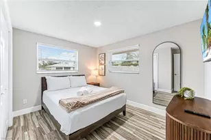 668 97th Ave N, Naples, FL 34108 - Photo 9