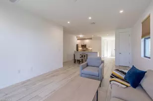 7565 Carnegie Way, Naples, FL 34119 - Photo 15