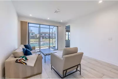 7565 Carnegie Way, Naples, FL 34119 - Photo 17